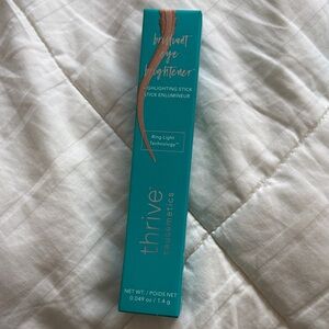 Thrive Causemetics Eye Brightener
